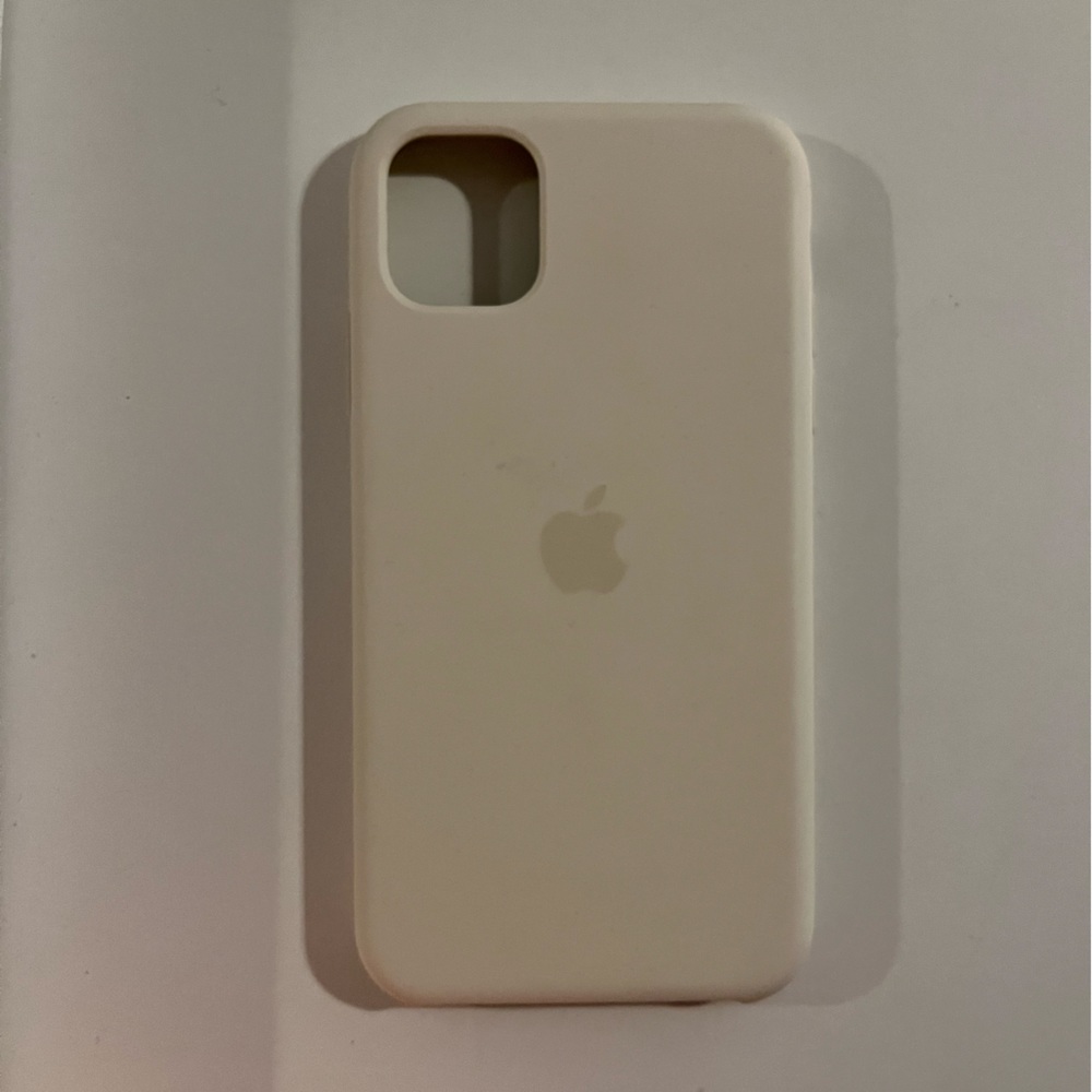 iPhone 11 cream Apple phone case